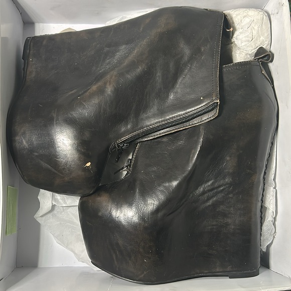 99-Two - Picture 5 of 6